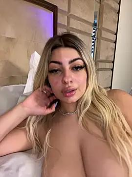 Explore our live girls sluts from our Custom and Multi clubs and checkout exclusive access to highly interactive content, such as shape, hair, titties, pussy type and many more.