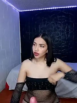 yarashine11 from StripChat is Freechat
