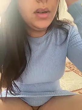 yassminsexy22 from StripChat
