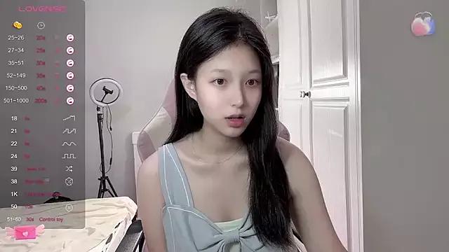YaYa-521 from StripChat
