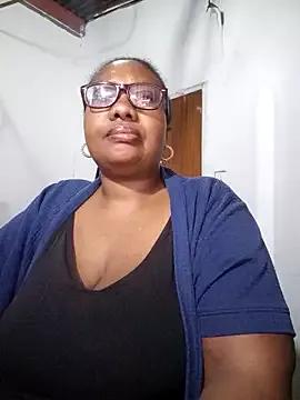 YELLOW_BONE from StripChat