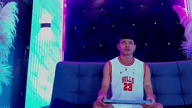 Yilmer_hot webcams show profile image 