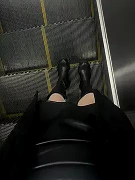 yimisun01 from StripChat