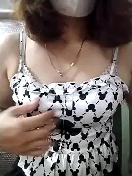 YiyinLy from StripChat