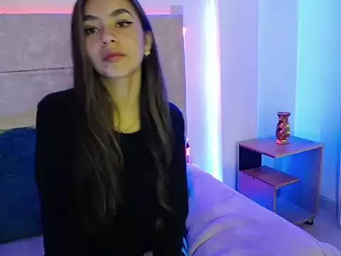 Explore our live girls sluts from our Custom and Multi clubs and checkout exclusive access to highly interactive content, such as shape, hair, titties, pussy type and many more.