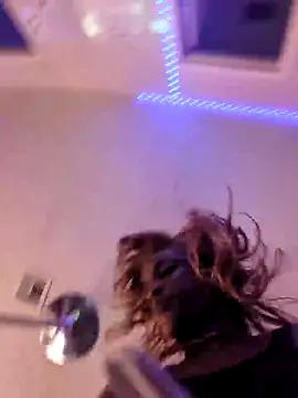 YonniDiamond from StripChat