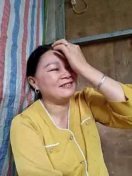 yoowwmr from StripChat