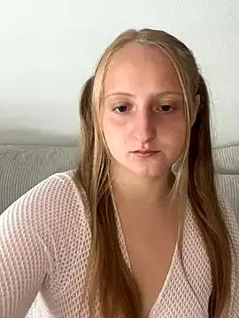 young_hailey from StripChat is Freechat
