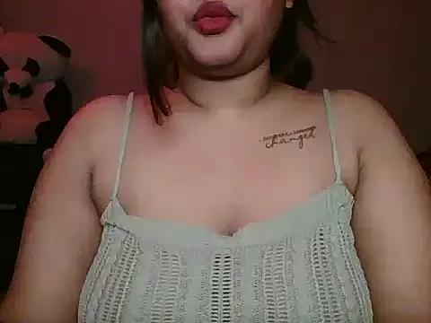 Explore our live girls sluts from our Custom and Multi clubs and checkout exclusive access to highly interactive content, such as shape, hair, titties, pussy type and many more.
