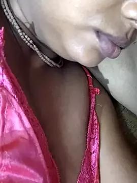 Your-Manu from StripChat is Freechat