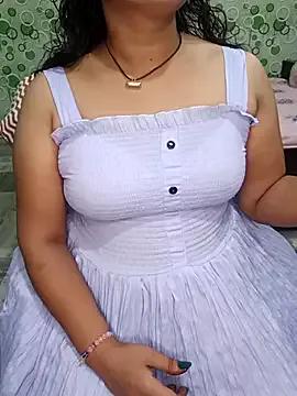 Your-Yashika from StripChat is Freechat