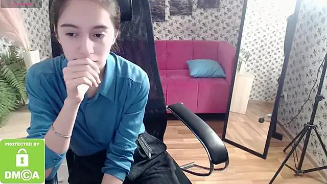 your_eyess from StripChat is Freechat