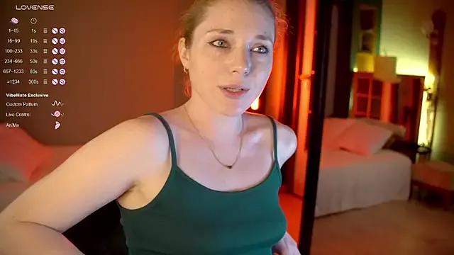 Explore our live girls sluts from our Custom and Multi clubs and checkout exclusive access to highly interactive content, such as shape, hair, titties, pussy type and many more.