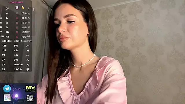 YourFavoriteTeenager from StripChat is Freechat