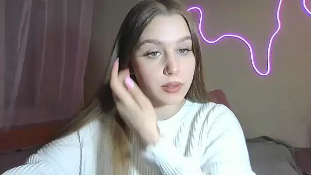 Explore our live girls sluts from our Custom and Multi clubs and checkout exclusive access to highly interactive content, such as shape, hair, titties, pussy type and many more.