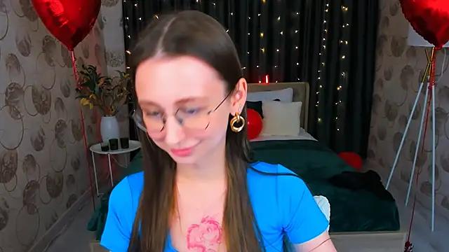 Explore our live girls sluts from our Custom and Multi clubs and checkout exclusive access to highly interactive content, such as shape, hair, titties, pussy type and many more.