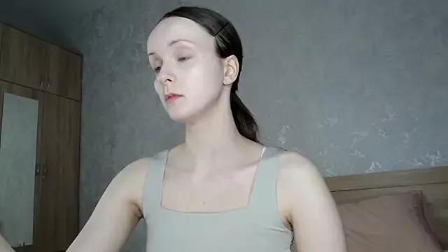 Yourplayfulspark from StripChat is Freechat