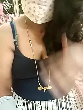 Yoursriya25 from StripChat is Freechat