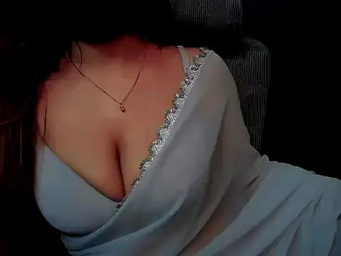 YoursSuku from StripChat is Freechat