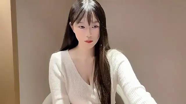 yoyoyo7799 from StripChat
