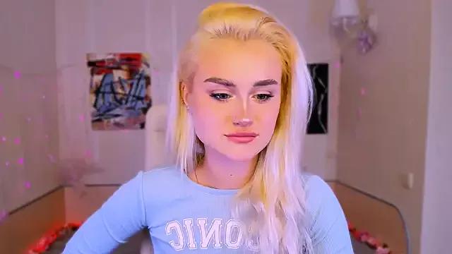 YrRina from StripChat