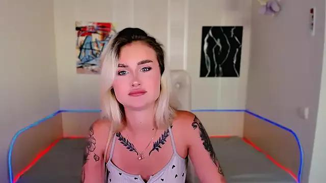 YrRina from StripChat