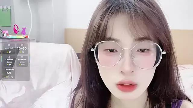 Photos of yuanbao_a from StripChat is Freechat