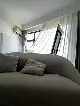 Yuer96 webcams show profile image 