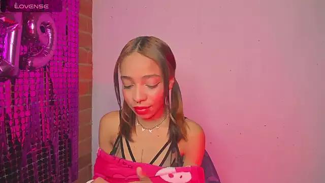 Yumi_hanna webcams show profile image 