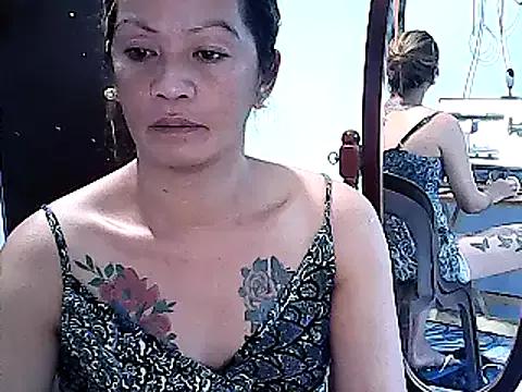yummy_21xxx from StripChat