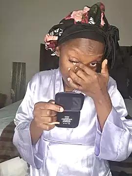 Yummychoklit from StripChat