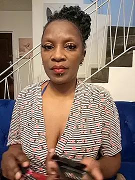 Yummychoklit from StripChat