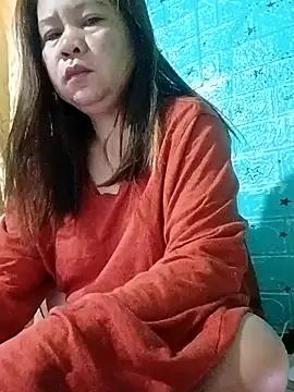 yummyclits4uxxx from StripChat