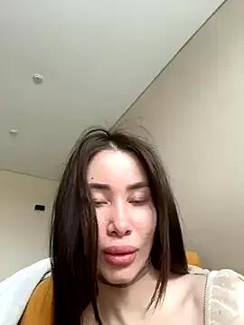 Yunasi webcams show profile image 