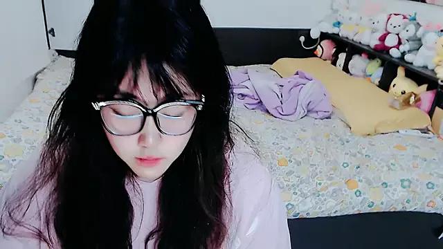Yutou125216 webcams show profile image 