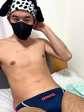 yuu_72 from StripChat