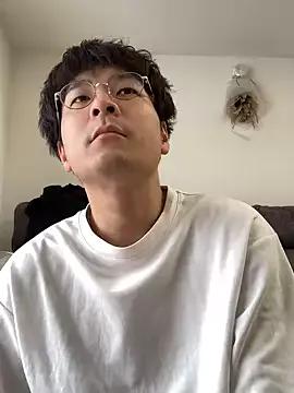 Yuuki8910 webcams show profile image 