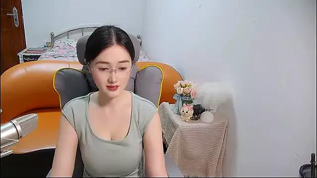 Yuyu_ysys from StripChat