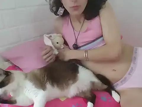 yvessblue from StripChat is Freechat