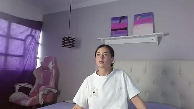 Zaaida_ from StripChat is Freechat