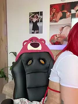 Zafiro_mo0n webcams show profile image 