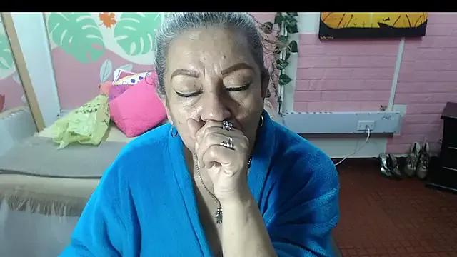 ZAMANTHA from StripChat