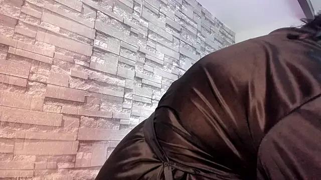 Explore our live girls sluts from our Custom and Multi clubs and checkout exclusive access to highly interactive content, such as shape, hair, titties, pussy type and many more.