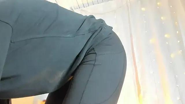 Zara_dulce from StripChat is Freechat