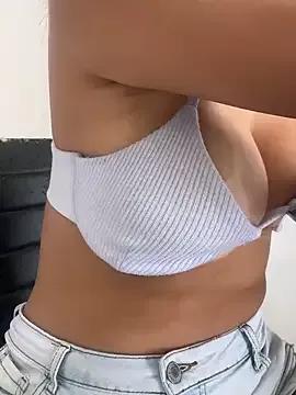 Explore our live girls sluts from our Custom and Multi clubs and checkout exclusive access to highly interactive content, such as shape, hair, titties, pussy type and many more.