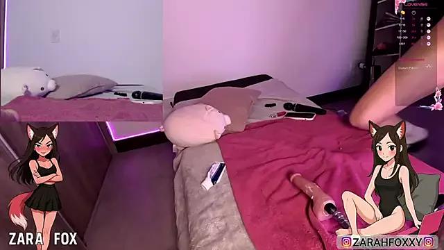 ZaraaFox from StripChat