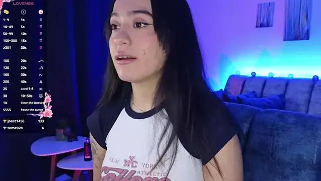 ZaraDames_ from StripChat