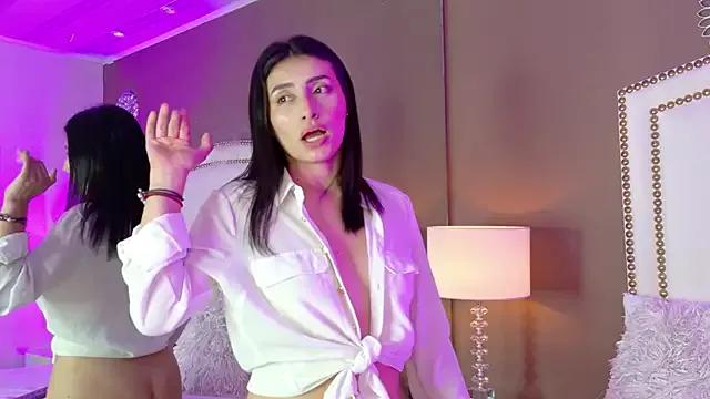 ZaraGold from StripChat