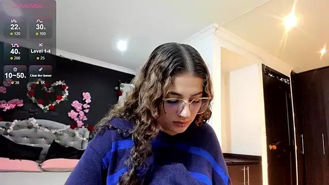 Zarathryz_ from StripChat