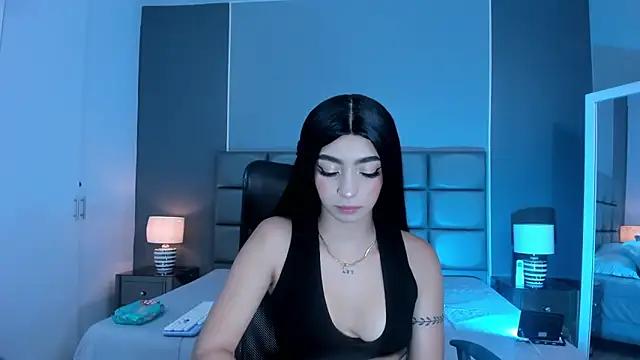 ZarayStict from StripChat